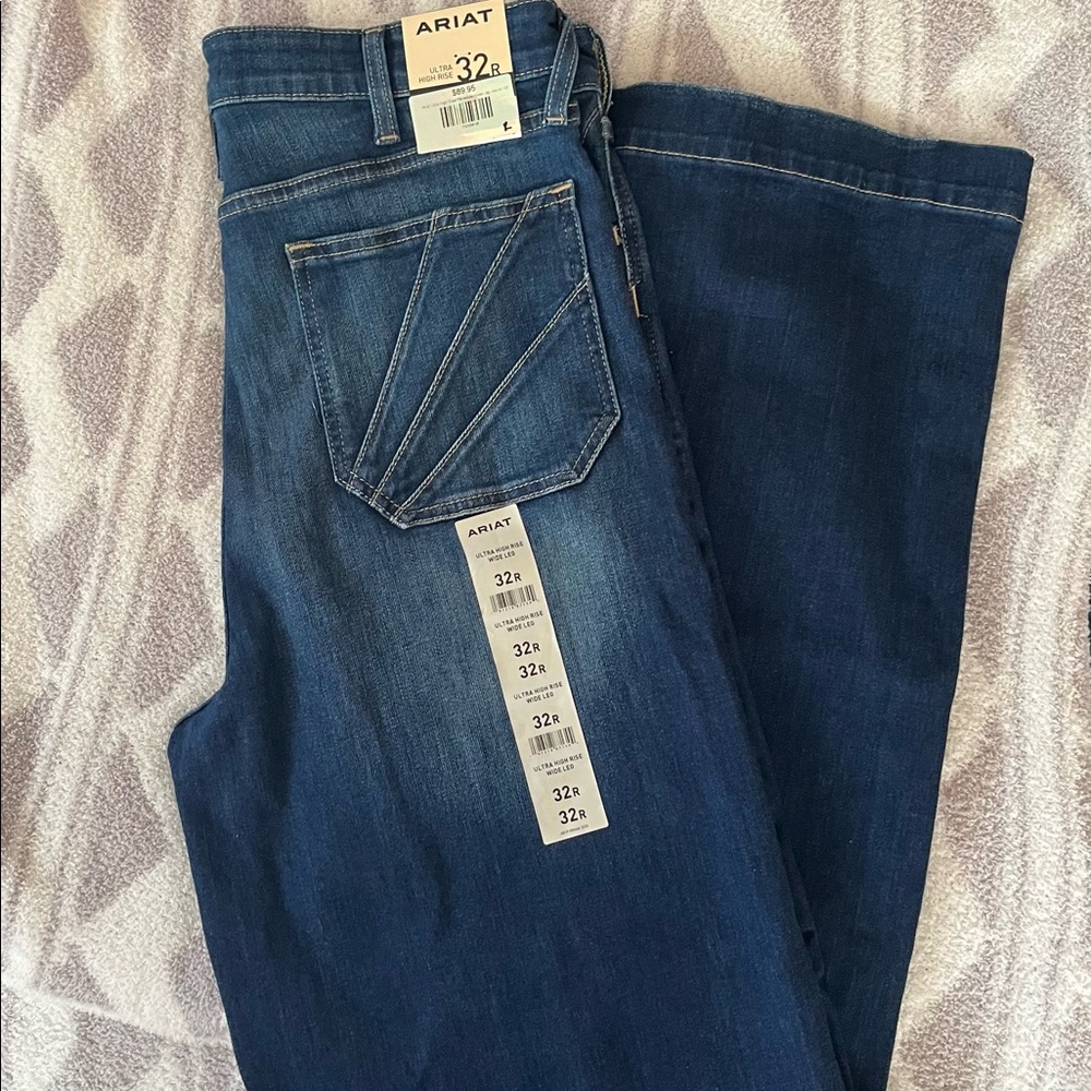 Ariat Ultra High Rise Wide Leg Trousers
